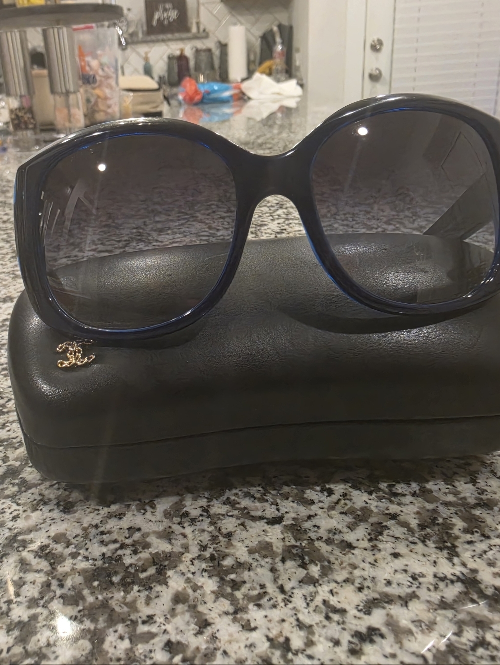 Chanel Blue Gradient Frame CC Logo Sunglasses-5183 - Picture 13 of 13